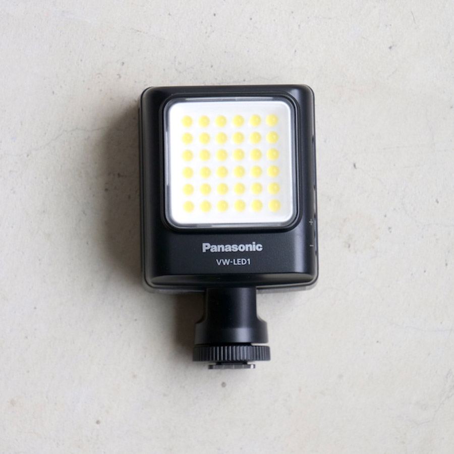【おすすめ！動画撮影機材】パナソニックLEDビデオライト VWLED1 物と音